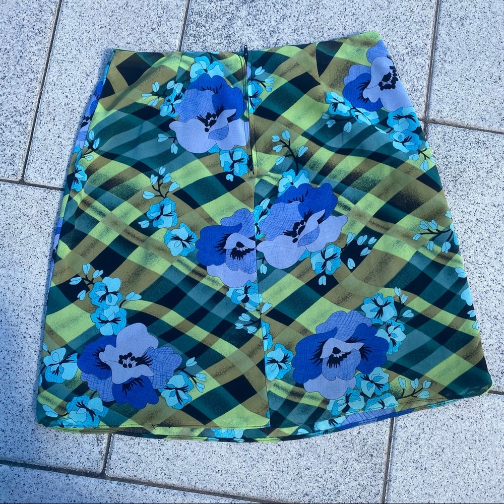 90s Multi-Pattern Knee Skirt - image 3